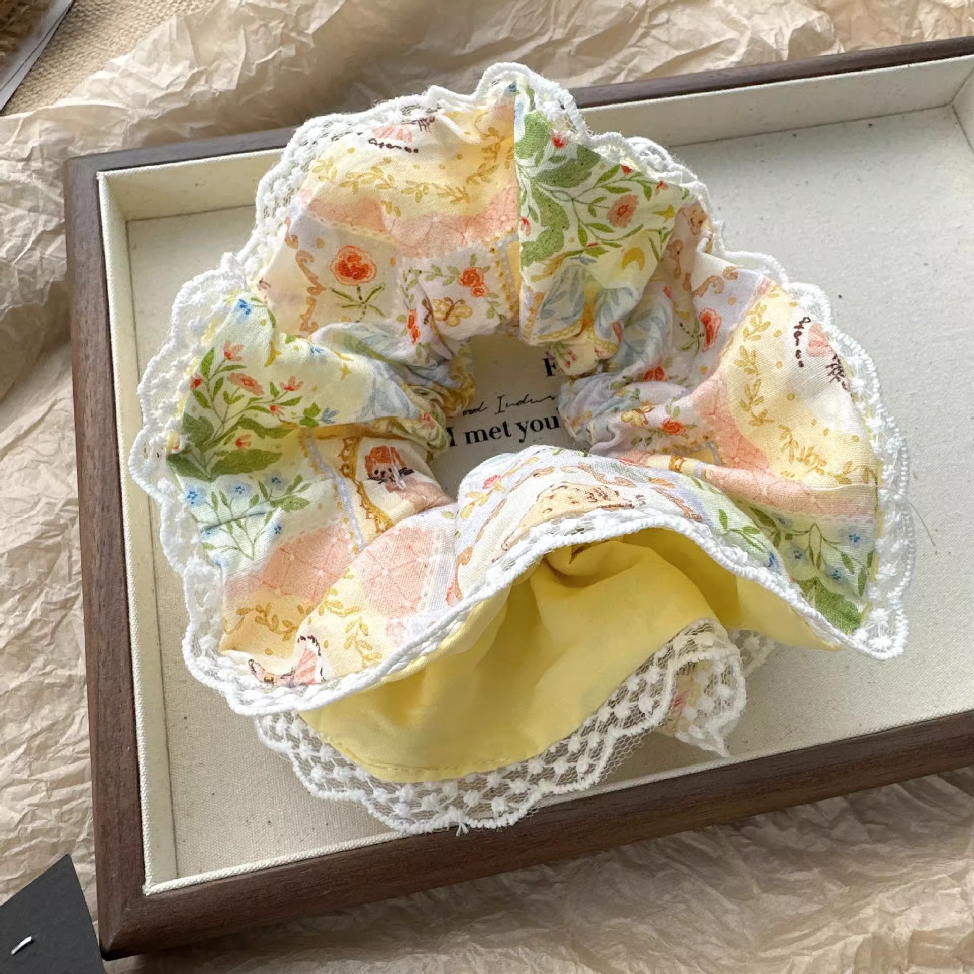 Hair Care Korean - Springtime oil painting floral lace-trimmed hair